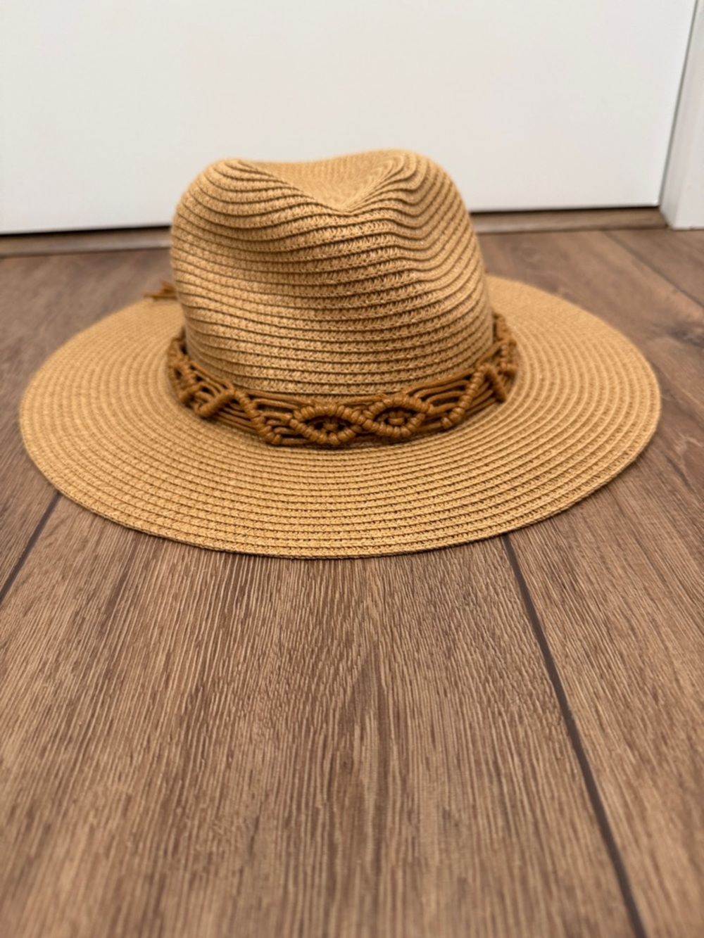 Max Studio Brim Hat